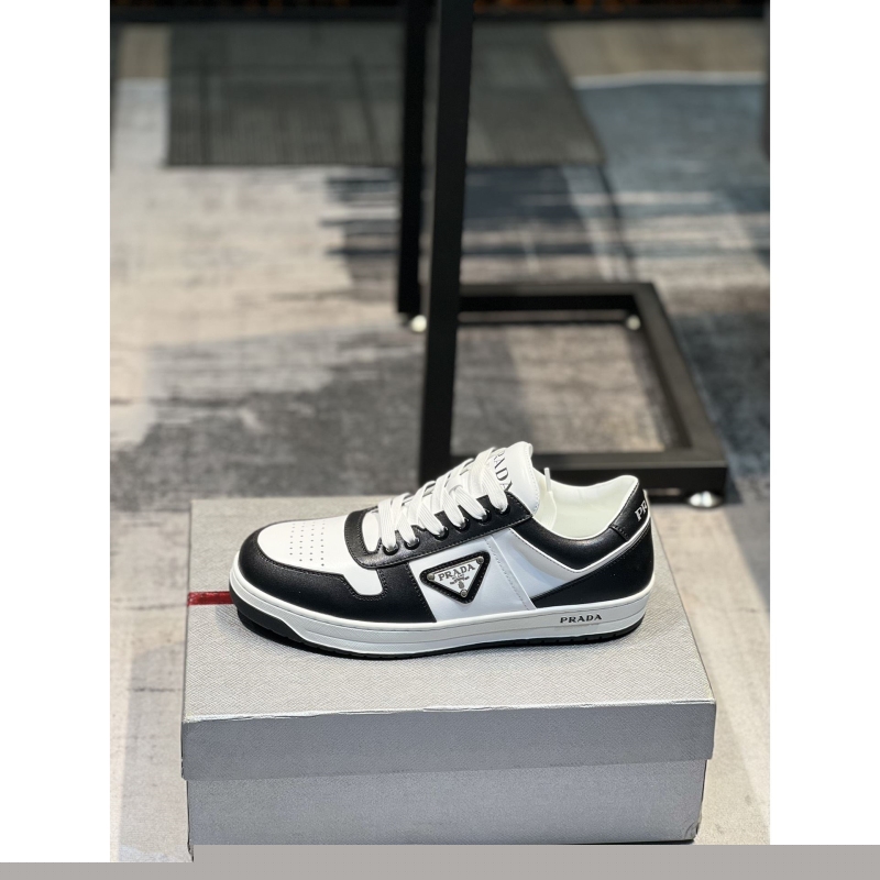 Pra*a casual shoes